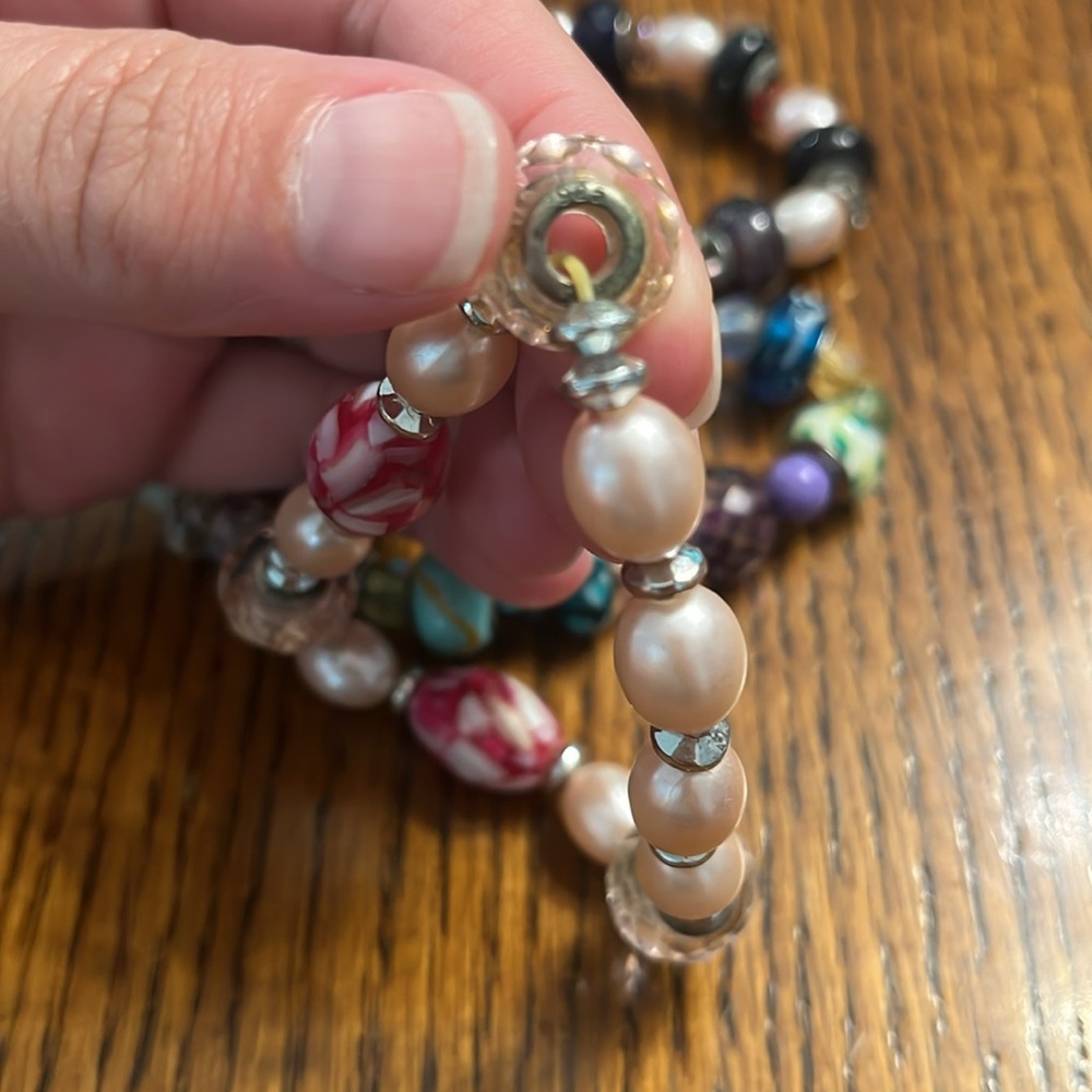 Lot of Multi-Color Beaded Bracelet Set - Picture 3 of 3